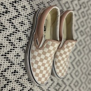 Pink Checkered Vans ~ Women’s 7.5